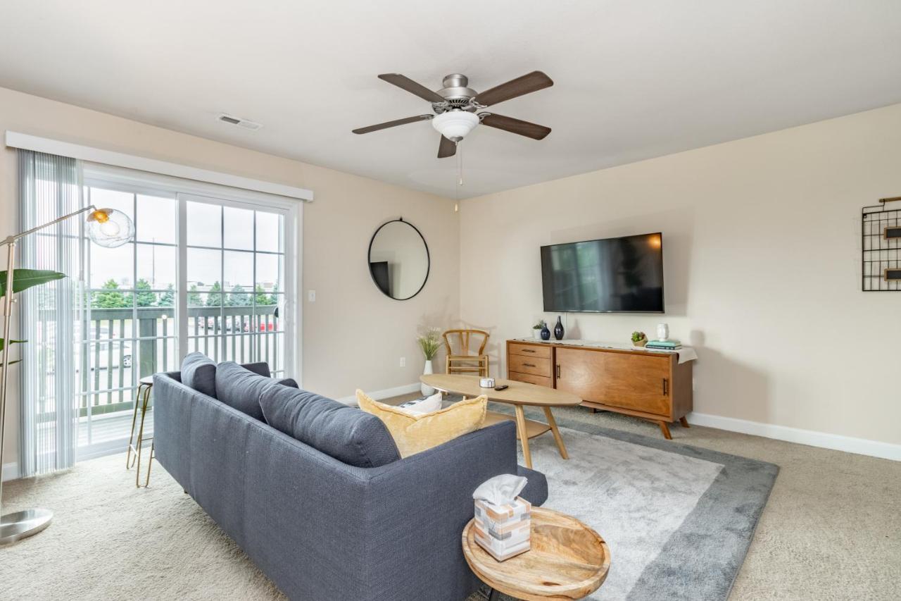 Contemporary Stay In Central Peoria Buitenkant foto